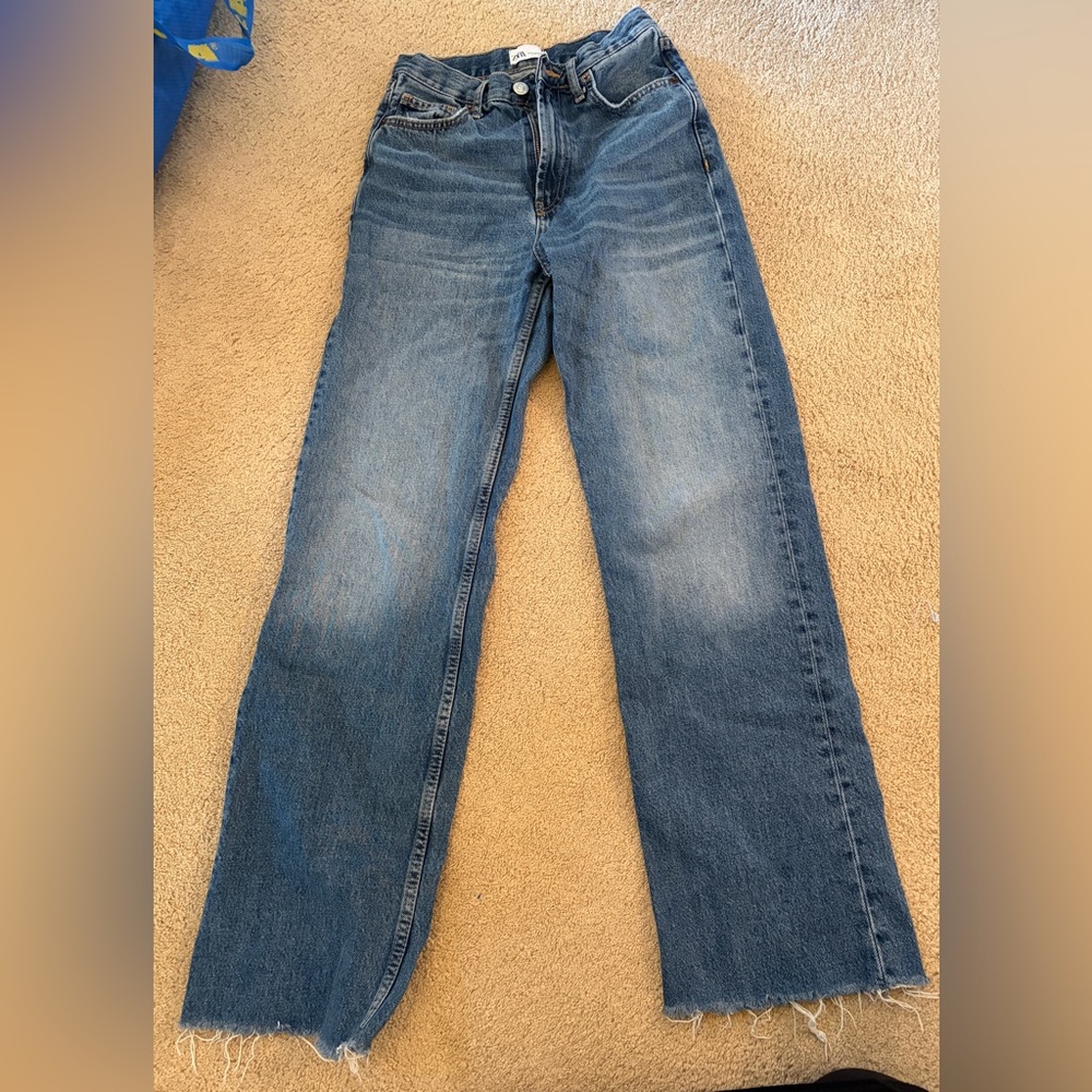 Zara jeans size 2